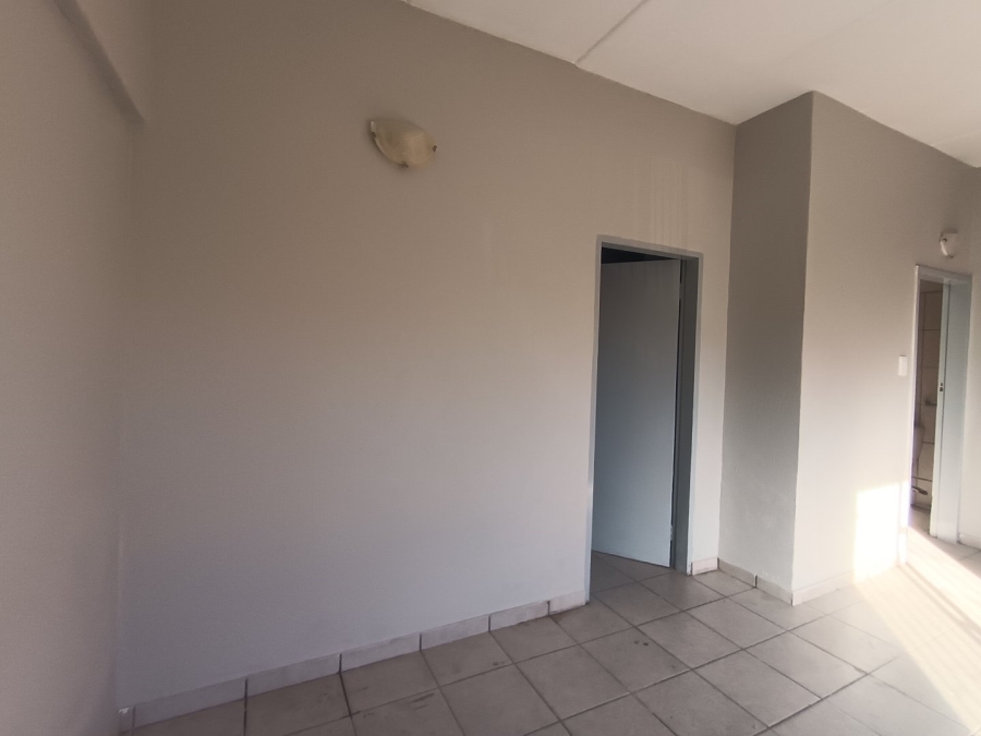 To Let 1 Bedroom Property for Rent in Die Bult North West